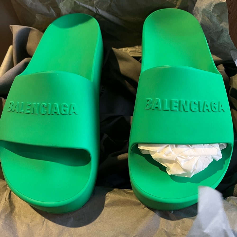 Balenciaga rubber logo slide